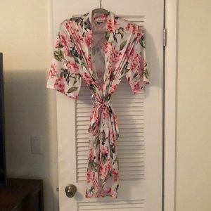 Show me  your Mumu robe